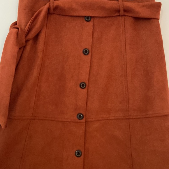 Burnt orange midi skirt - Picture 2 of 4
